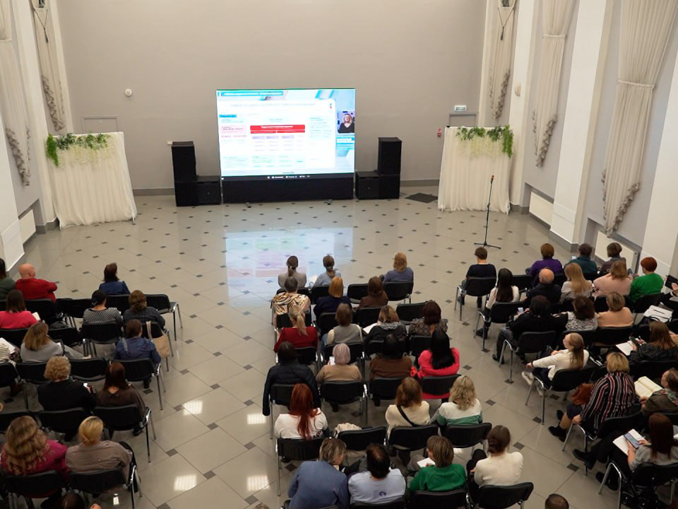 В Междуреченске завершился интенсивный двухдневный семинар-практикум для социальных проектировщиков