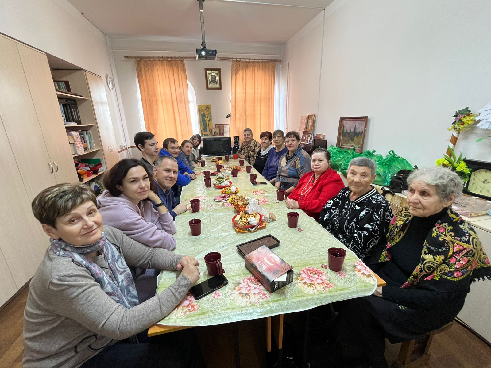 Покров Пресвятой Богородицы: история, традиции и душевное общение с директором Центра развития добровольчества