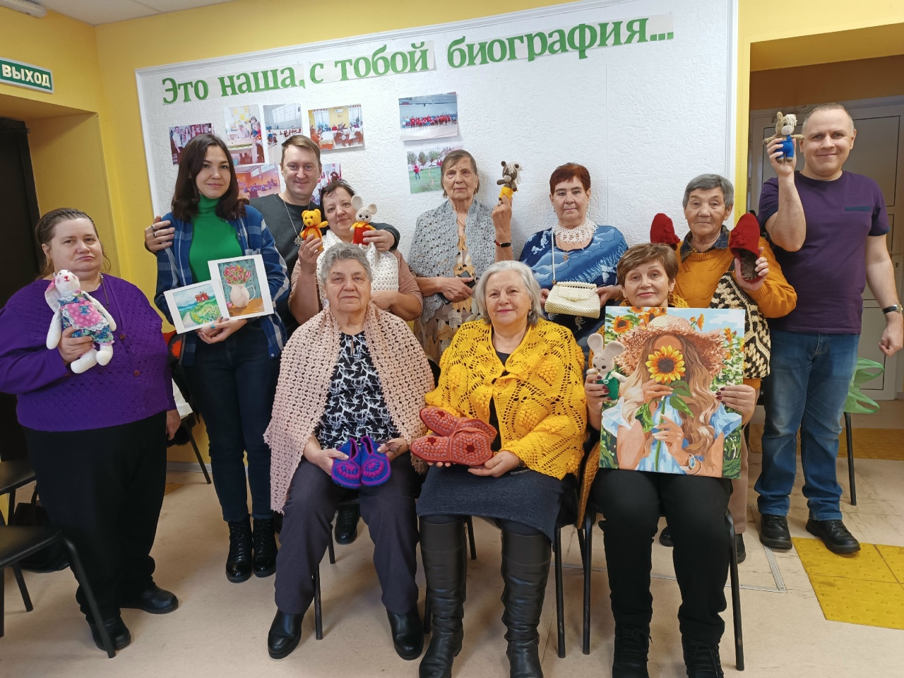 Выставка работ прикладного творчества